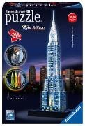 Bild von Ravensburger 3D Puzzle 12595 - Chrysler Building Night Edition - einer der berühmtesten Wolkenkratzer New Yorks als LED beleuchtetes Gebäude Modell - für große und kleine Puzzle-Fans ab 8 Jahren