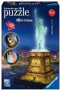 Bild von Ravensburger 3D Puzzle 12596 - Freiheitsstatue Night Edition - die weltbekannte Statue of Liberty als LED beleuchtetes Modell für zuhause - Sockel als 3D Puzzle - für Erwachsene und Kinder ab 8 Jahren